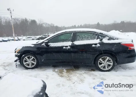 2015 Nissan Altima 2.5/2.5 S/2.5 Sl/2.5 Sv z USA, uszkodzony, nr VIN 1N4AL3AP0FC118491